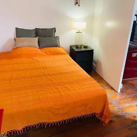 Apartman Alfama Cozy & Bright Apartment, Monthly *